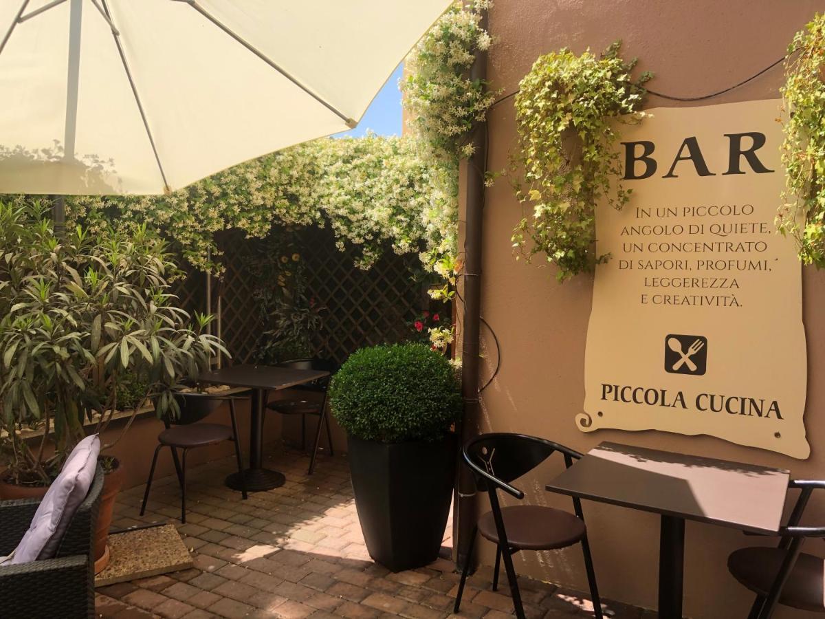 Hotel Del Corso Borgomanero Exterior photo