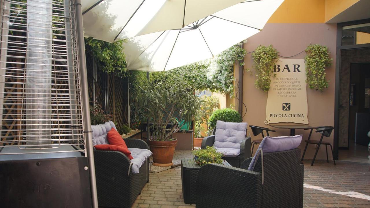 Hotel Del Corso Borgomanero Exterior photo